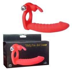 Trinity Fun- Evil Teaser, Strap-on anální dildo